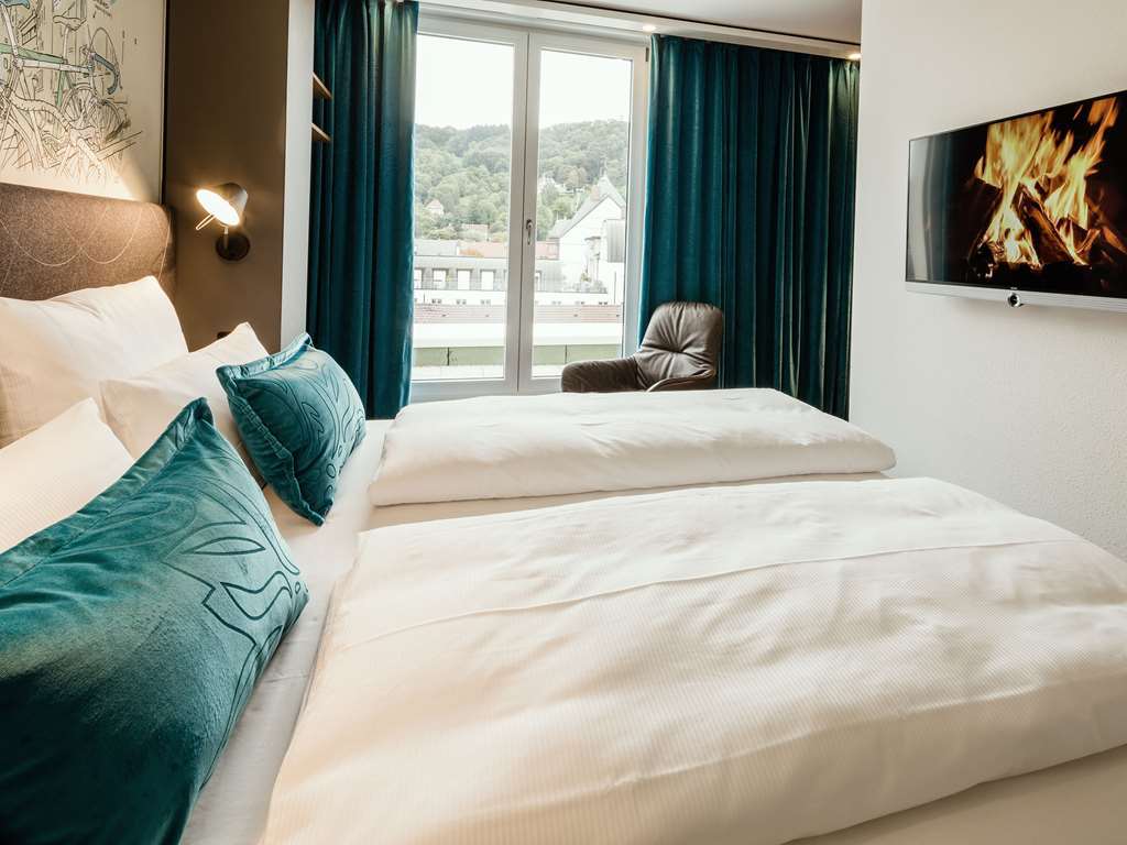 Motel One Freiburg Habitación foto